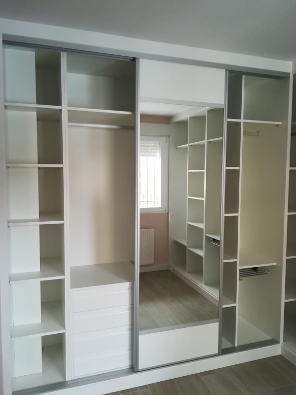 DISTRIBUCIÓN INTERIOR DE ARMARIOS