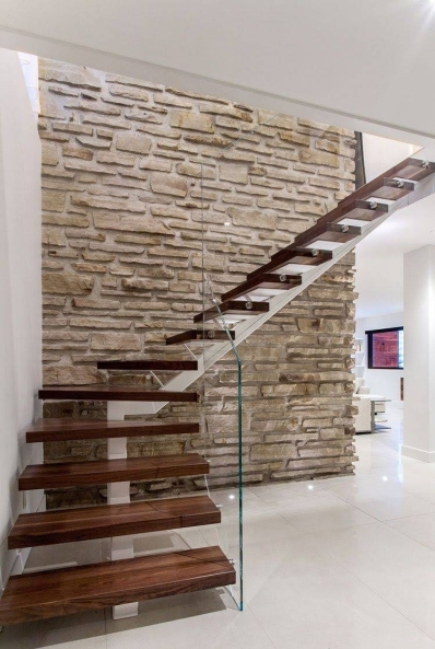 Escaleras y Accesos