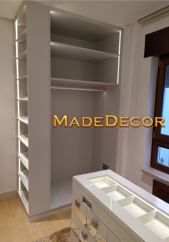 Vestidor: Diseño, Lacado, Iluminación Led integrada