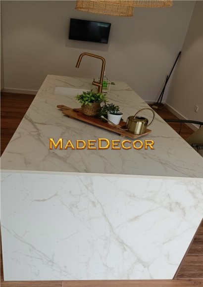 ISLA CHAPADA EN PIEDRA